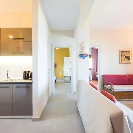 Nereus & Oceanus Beachfront Apartments, Lagonisi Beach #Feelslikehome Ormos Panagias Exterior photo