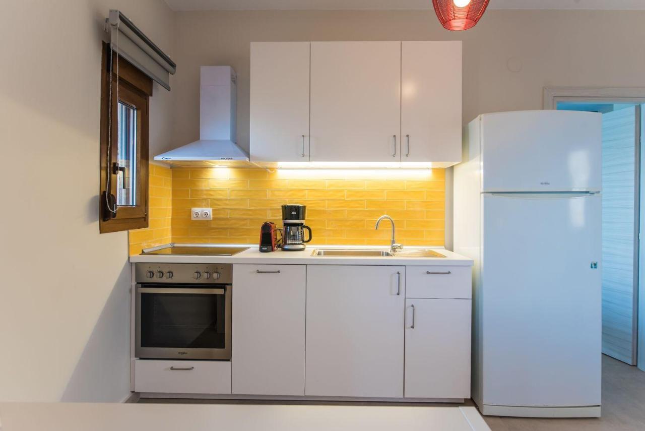 Nereus & Oceanus Beachfront Apartments, Lagonisi #feelslikehome