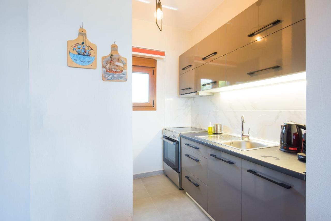 Nereus & Oceanus Beachfront Apartments, Lagonisi #feelslikehome Ormos Panagias