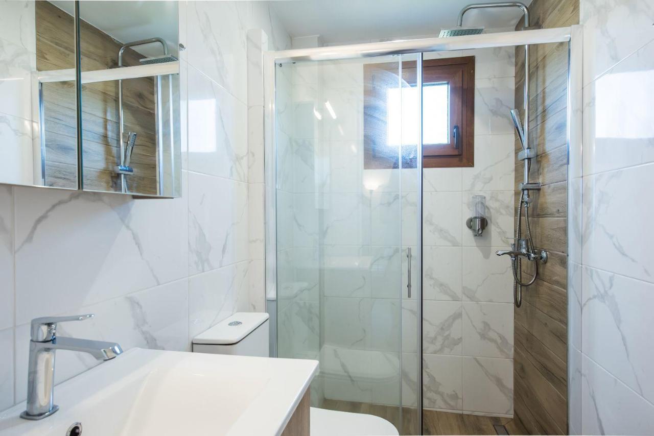 Nereus & Oceanus Beachfront Apartments, Lagonisi #feelslikehome 公寓 Ormos Panagias