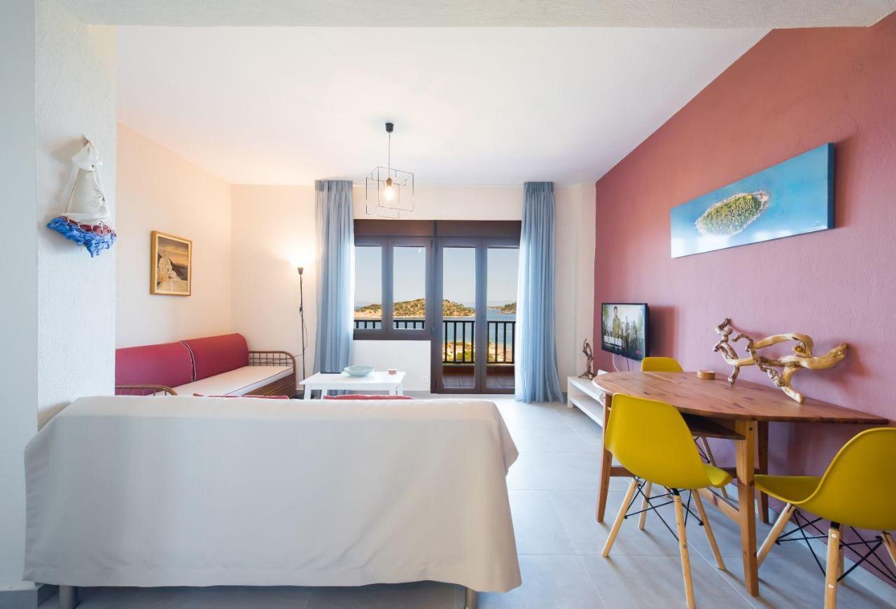 Apartment Nereus & Oceanus Beachfront Apartments, Lagonisi #feelslikehome *