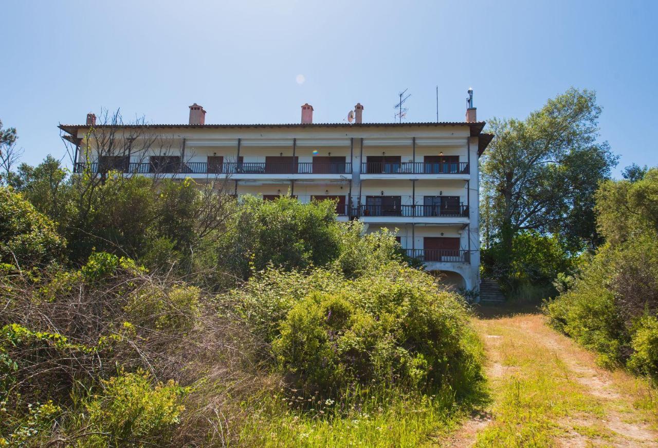 Apartment Nereus & Oceanus Beachfront Apartments, Lagonisi #feelslikehome
