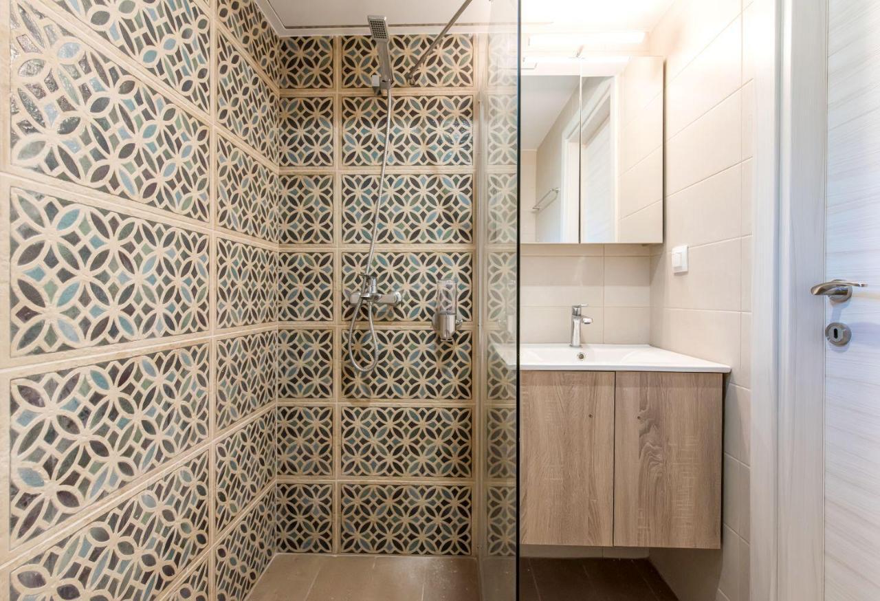 Nereus & Oceanus Beachfront Apartments, Lagonisi #feelslikehome Apartment Ormos Panagias