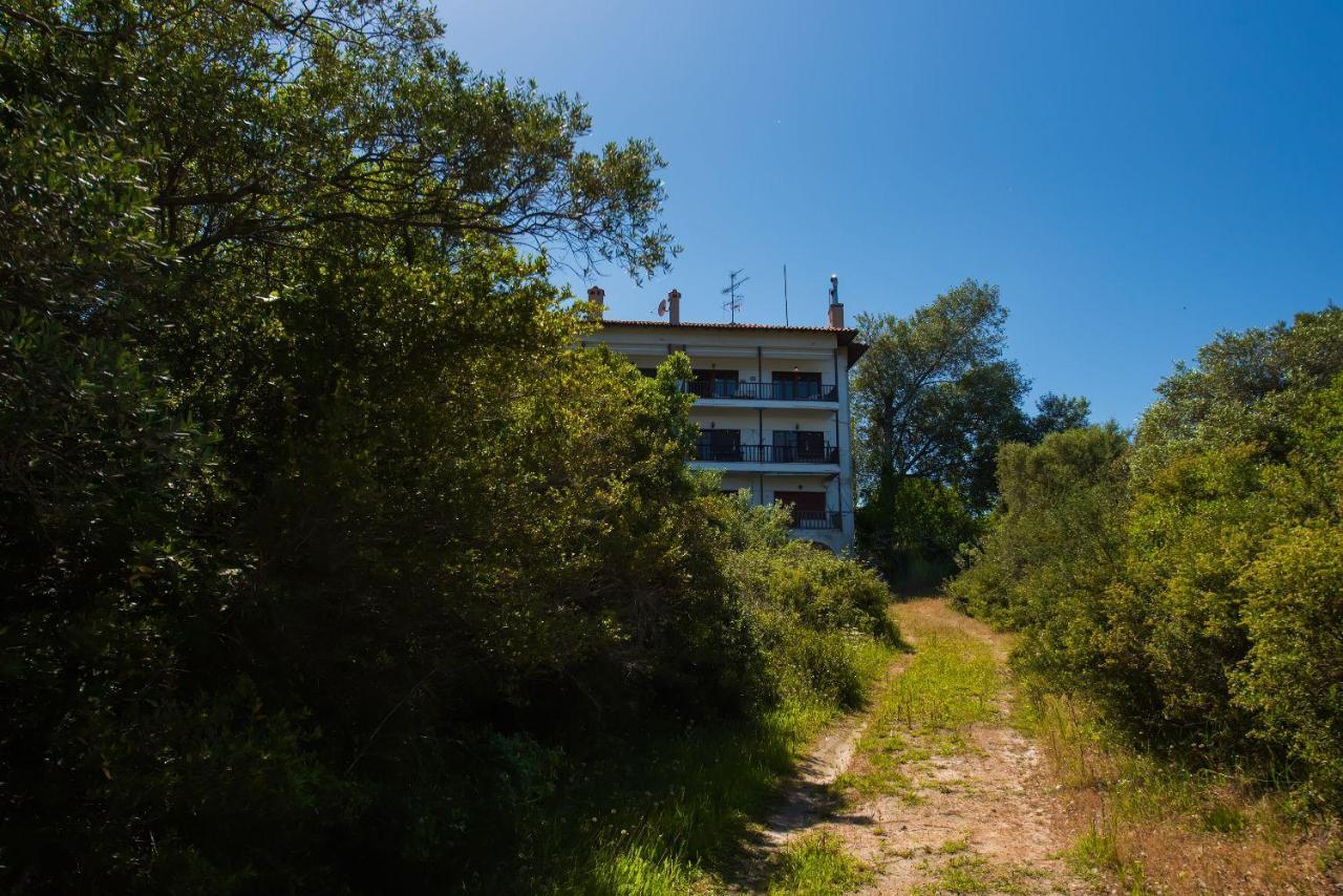 Apartment Nereus & Oceanus Beachfront Apartments, Lagonisi #feelslikehome Ormos Panagias