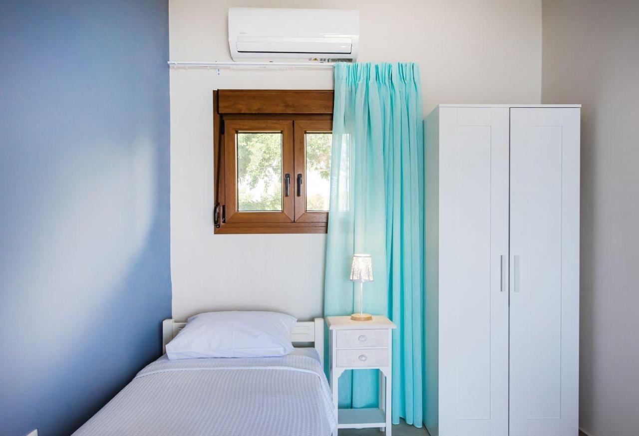 Nereus & Oceanus Beachfront Apartments, Lagonisi #feelslikehome Apartment Ormos Panagias