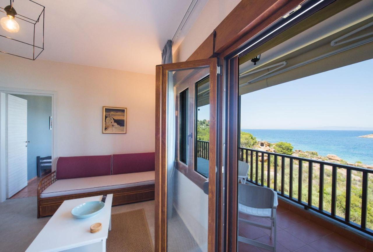 Apartment Nereus & Oceanus Beachfront Apartments, Lagonisi #feelslikehome Ormos Panagias